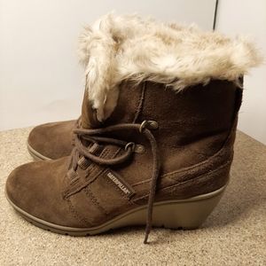 Caterpillar Cat womens wedge winter boots 9 1/2 wide brown